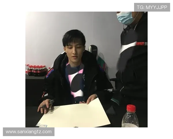 DOTA2盛宴揭秘LNG战队实力与战术背后的故事与荣耀